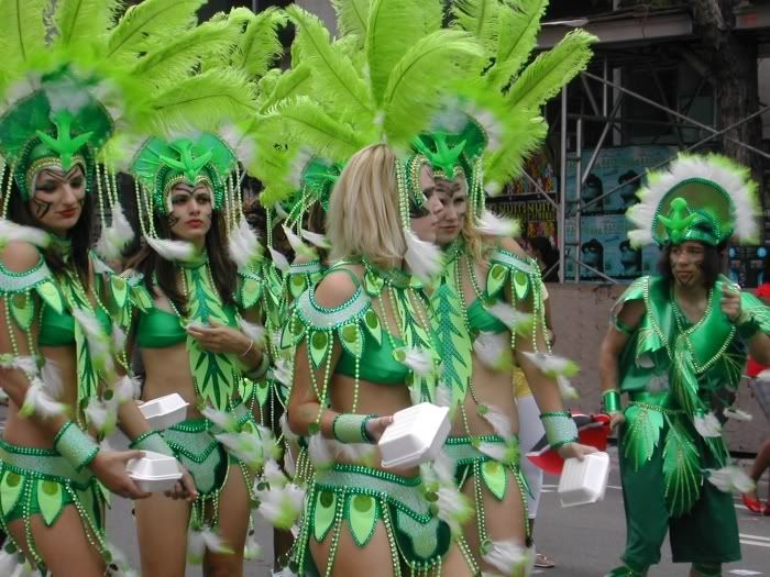 greencrowd.jpg