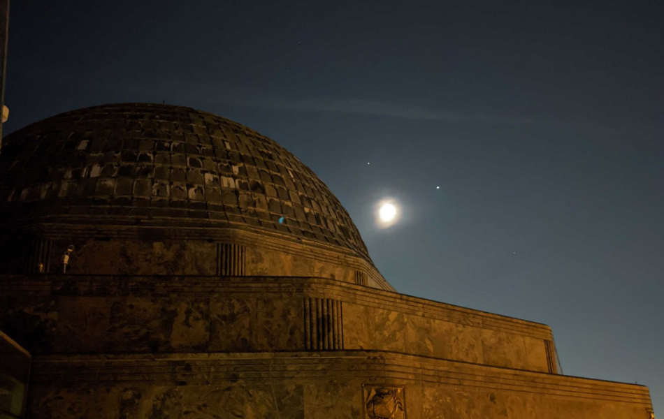 www.adlerplanetarium.org