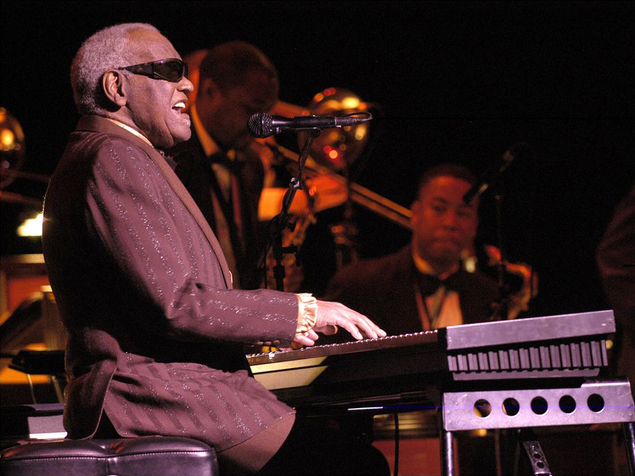 Ray_Charles_FIJM_2003.jpg