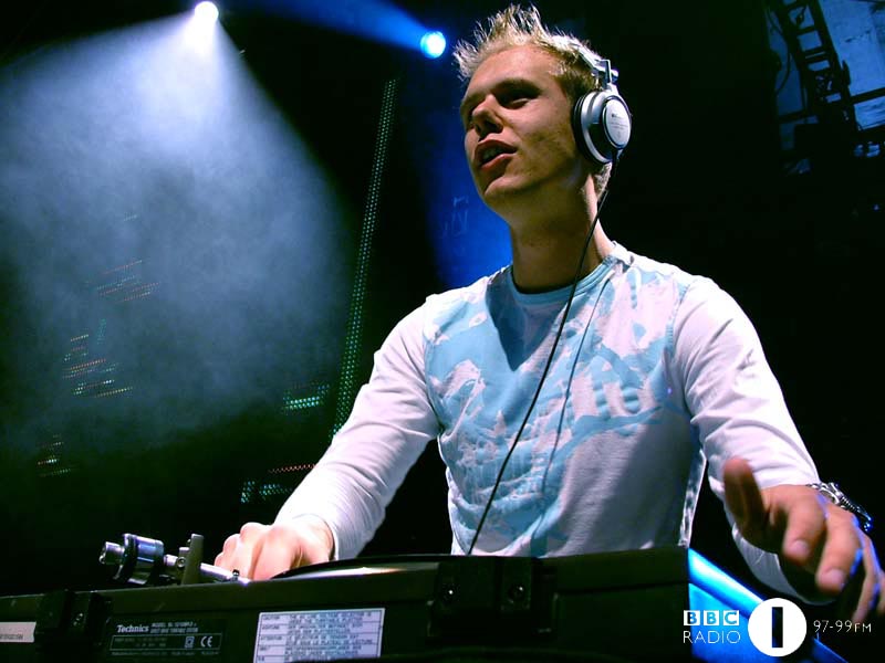 armin800.jpg