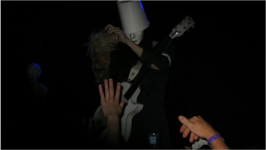 reachforthebucket.jpg