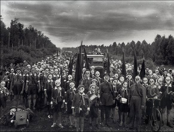 gasmasks.jpg