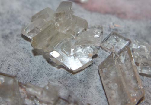 mdma_rhomboid_crystal_2.jpg