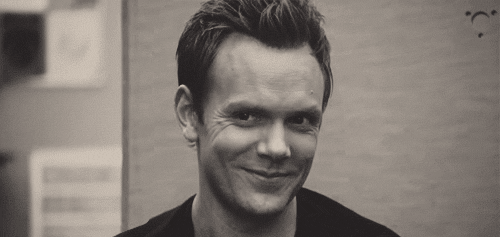 tumblr_lrf04ooUR51qmlg8uo1_r1_500.gif