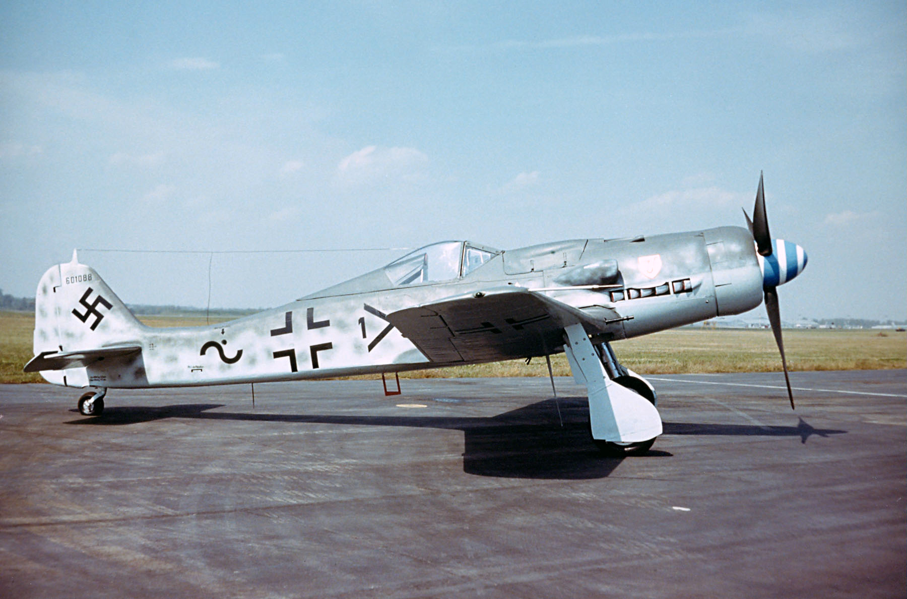Fw_190_D-9_Silhouette.jpg